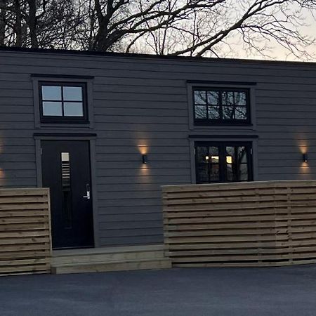 Attefallhus Blixtorps Golfbana ヴァールベリ エクステリア 写真